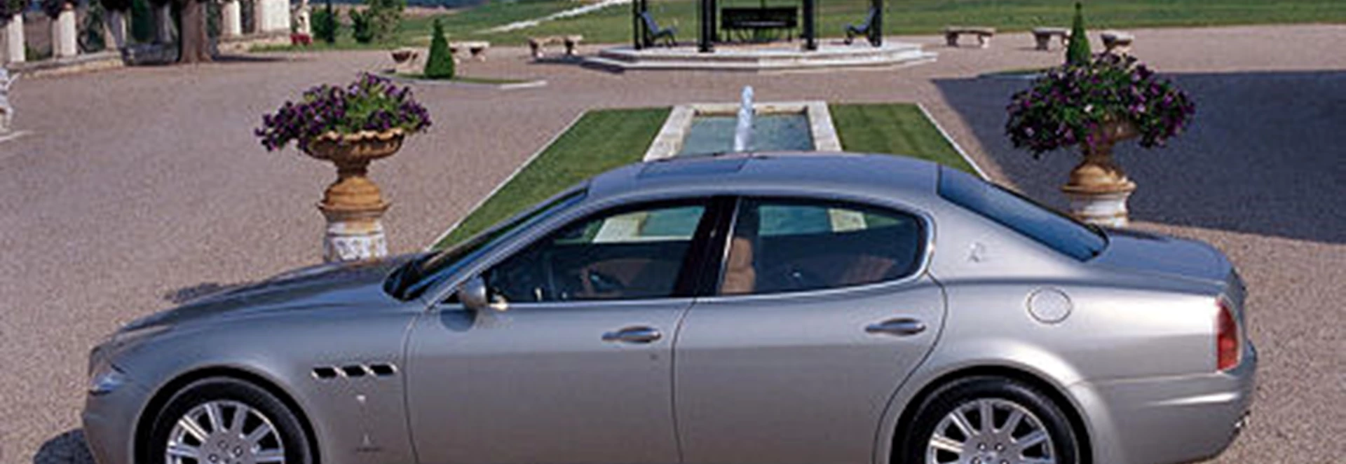 Maserati Quattroporte (2005)